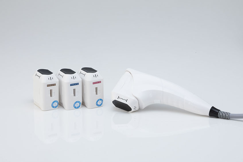 ㈱富士美容機製 ハイフ『HIFU Estella ＋』 保証＆メーカー研修付き 次